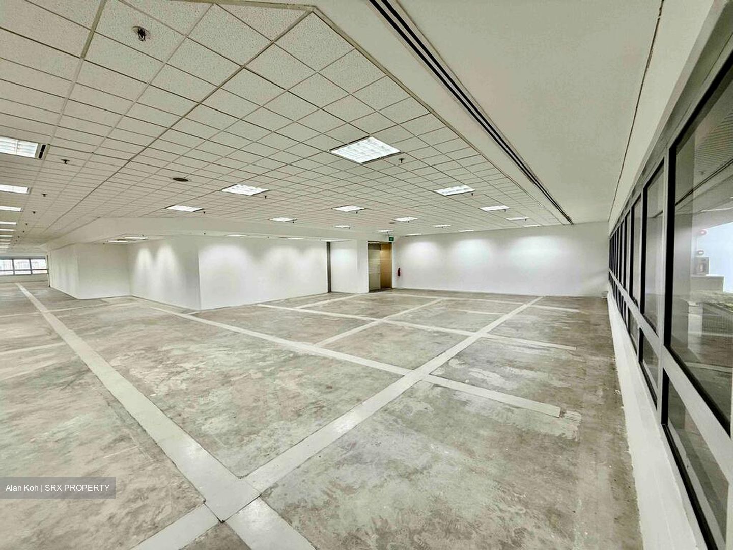 Concourse Skyline (D7), Office #576593461